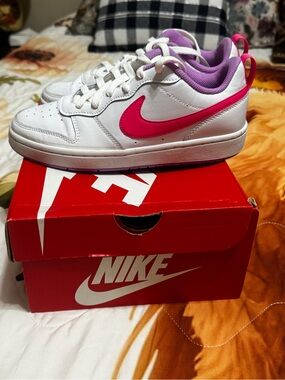 Nike Kids White Sneakers with Hot Pink Swoosh and Lavender Lining
